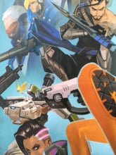 Afbeelding in Gallery-weergave laden, Overwatch Anthology Vol 1 (2019) Small damage on front hardcover
